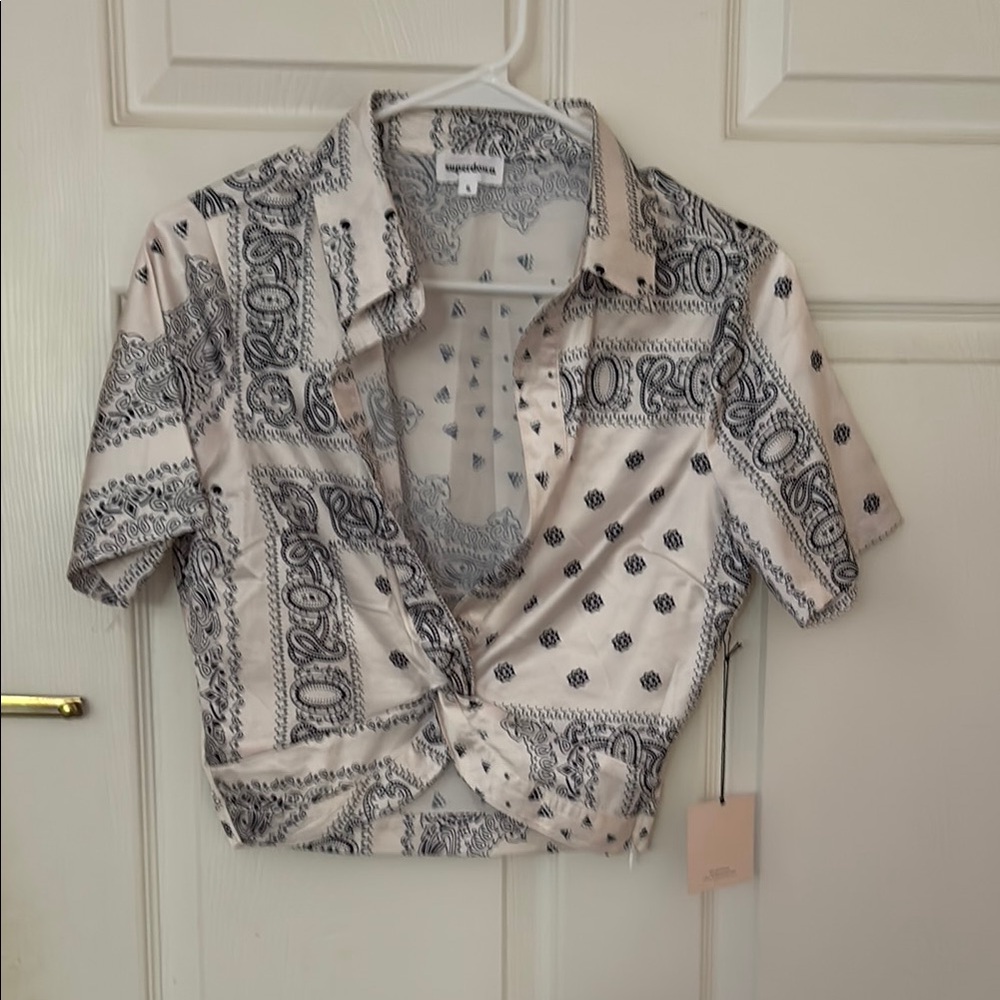 superdown Jenela twist front shirt